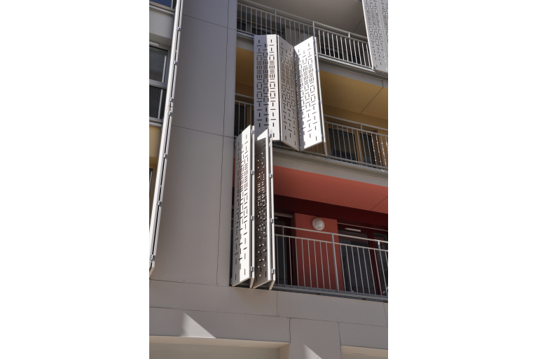 Folding shutters