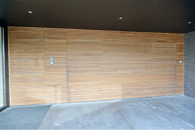 tilting door